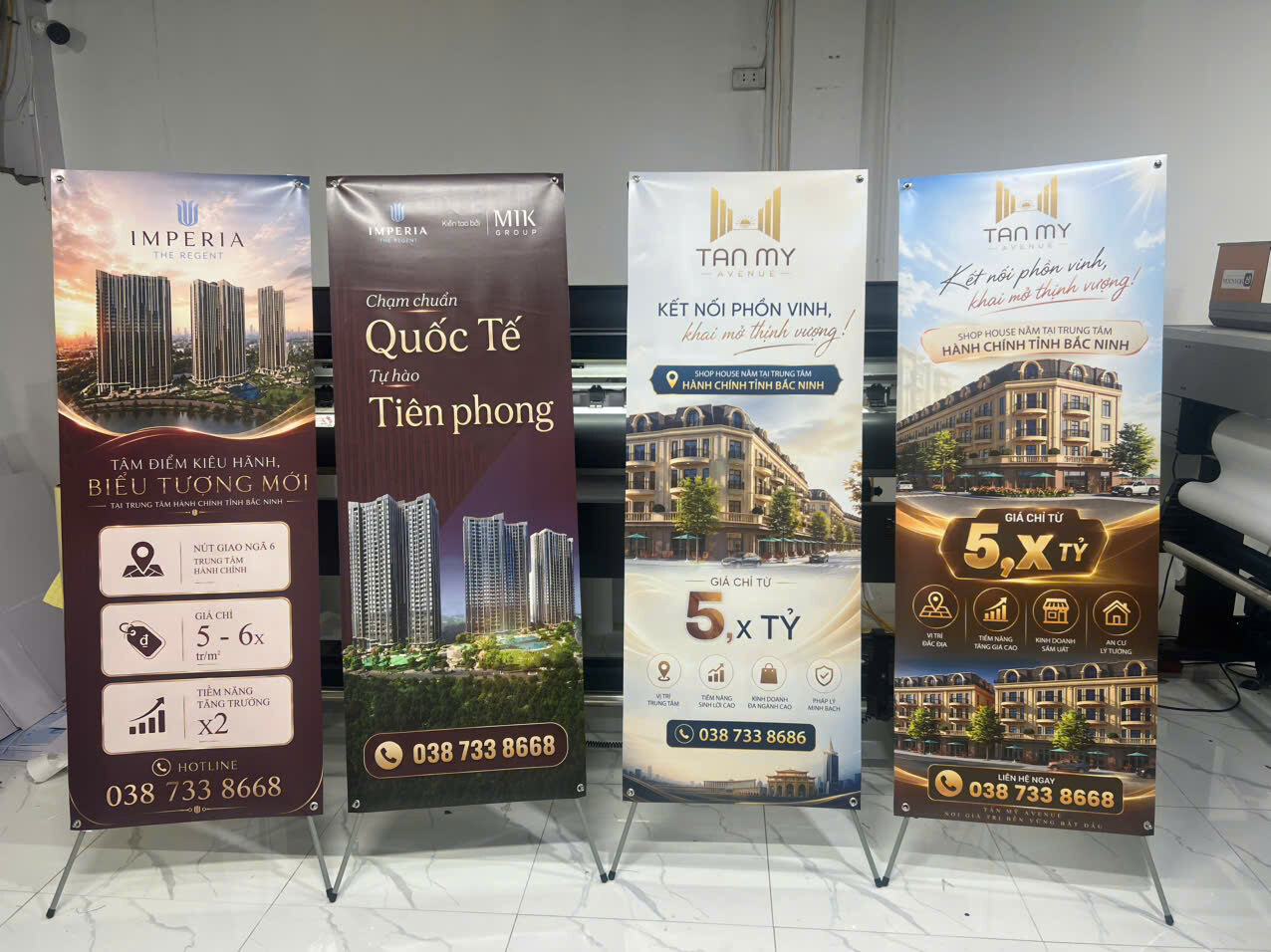 In Standee 6 Standee bất động sản