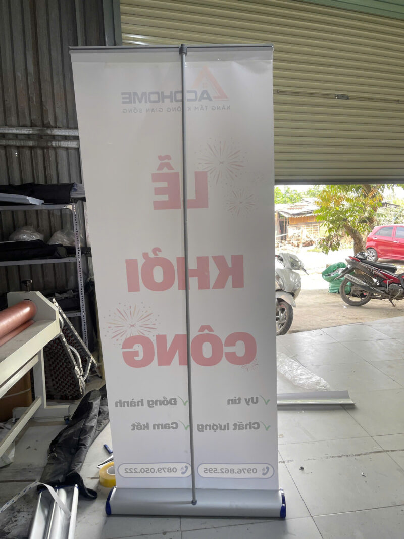 Standee Cuốn Hào Hoa Mặt Sau
