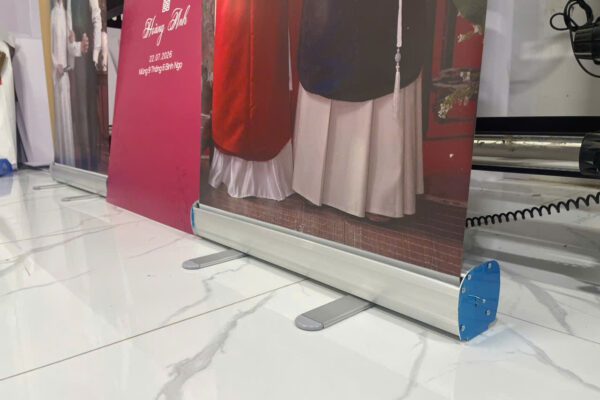 Standee Cuốn Nhôm Tốt 60x160cm ( Đế Nhôm)