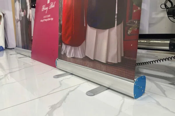 Standee Cuốn Nhôm Tốt 60x160cm ( Đế Nhôm)