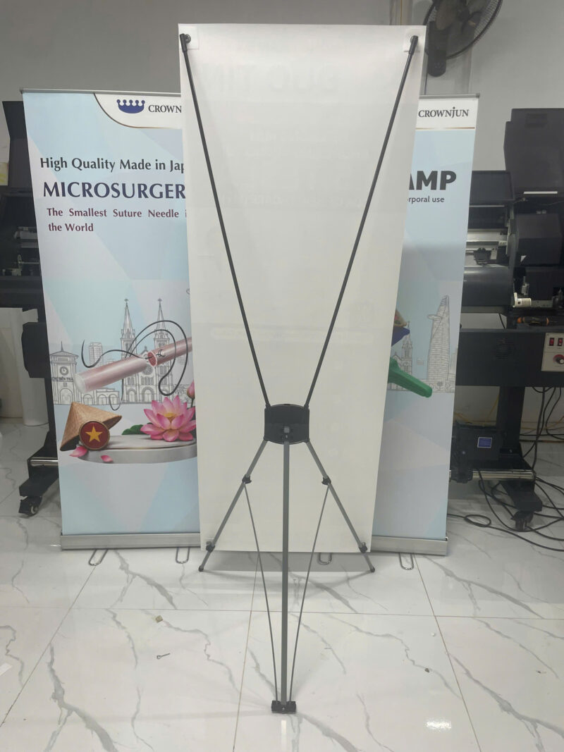 Standee X Cường Lực Mặt Sau