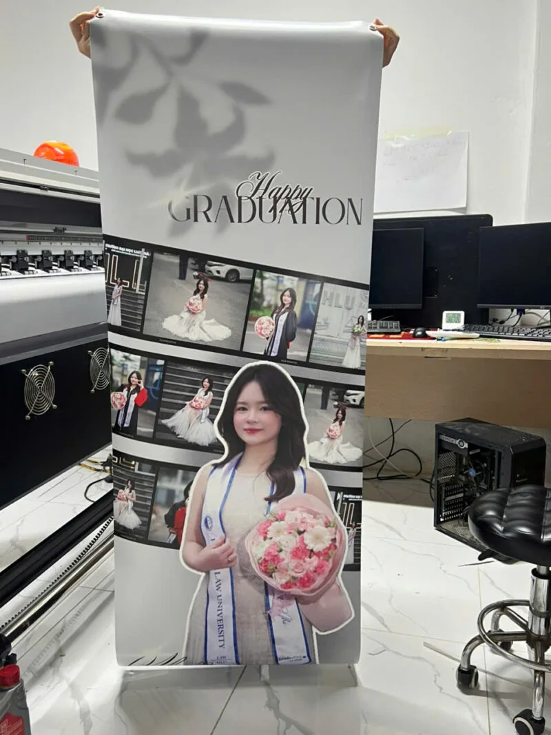 In banner tốt nghiệp giá 100.000đ - In Hoàng Gia Hà Nội