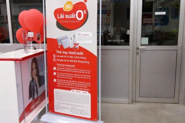 Standee Kiểu Cửa 60×160 - In Hoàng Gia Hà Nội