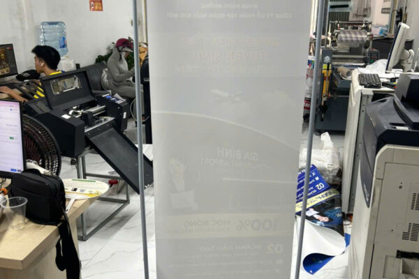 Giá Standee Kiểu Cửa 60x160cm