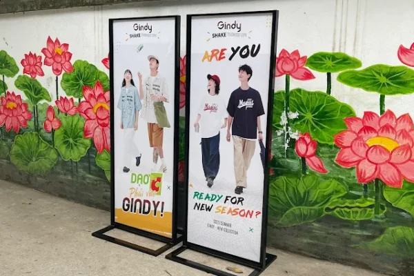 Standee khung sắt In 2 mặt quảng cáo - In Hoàng Gia Hà Nội
