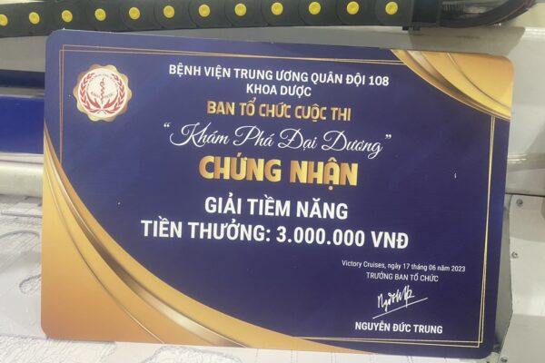 Bảng Trao Giải Nhân Viên Xuất Sắc - In Hoàng Gia Hà Nội