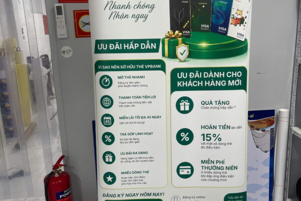 Standee Ngân Hàng - In Hoàng Gia Hà Nội