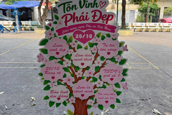 Standee Mô Hình Cây Tri Thức